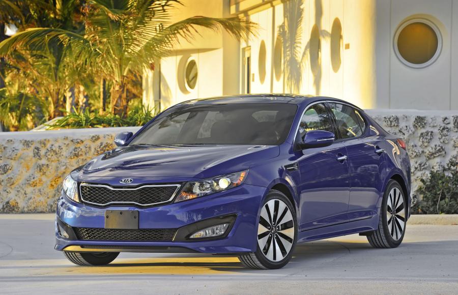  Kia Optima 2012 года  (фото 25 из 40)